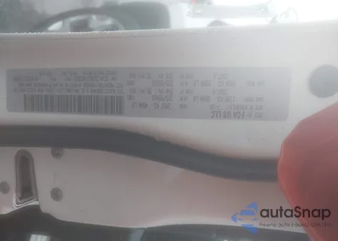 2018 Jeep Compass Limited 4X4 from USA, damaged, VIN 3C4NJDCB0JT483923